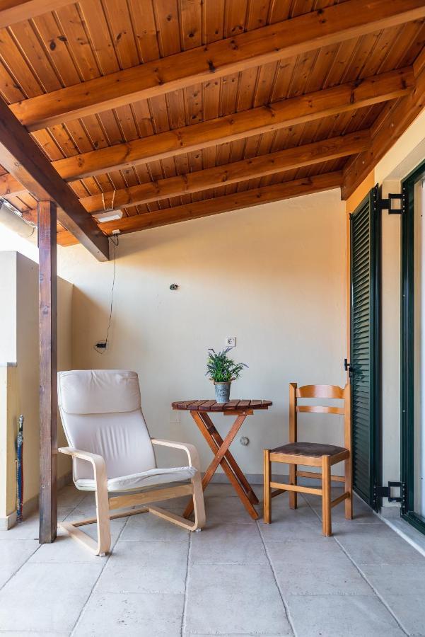 Julia΄S Apartment Alepou Bagian luar foto