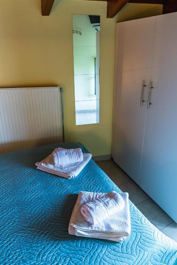 Julia΄S Apartment Alepou Bagian luar foto